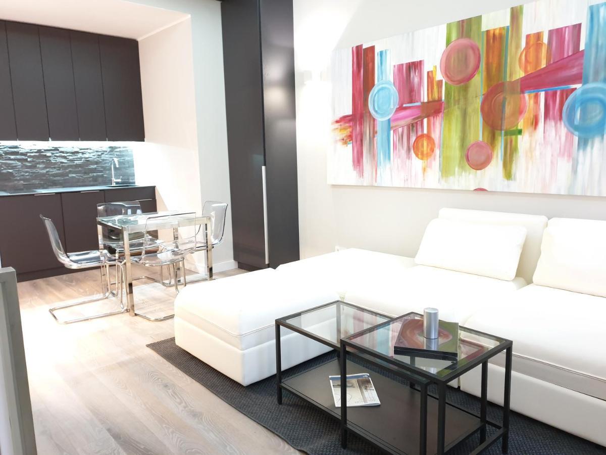 Jewel Apartment Vista Duomo 100M Milão Exterior foto